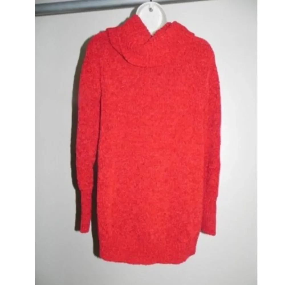 August Silk Sweater Small women NWT - Picture 2 of 2